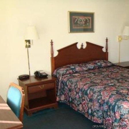 Sea Girt Lodge Room photo